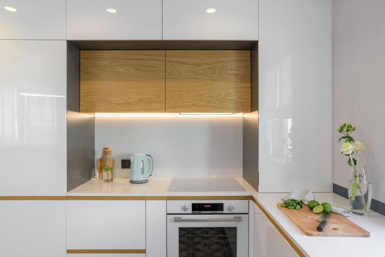 Апартамент Жасмин С Частен Гараж - Jasmin Apartment With Private Garage Varna Extérieur photo